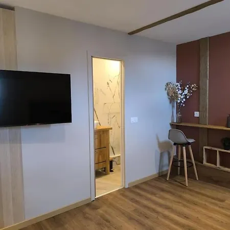 Апартаменты Grand Place Morny Refait A Neuf *