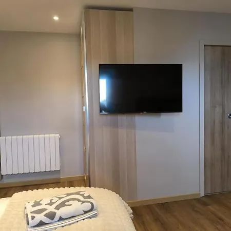Daire Grand Place Morny Refait A Neuf *