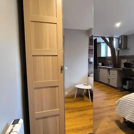 Grand Place Morny Refait A Neuf * Довиль