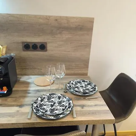 Apartman Grand Place Morny Refait A Neuf