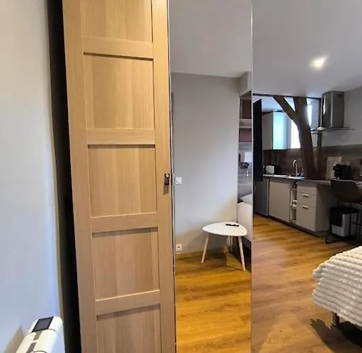 Grand Place Morny Refait A Neuf * Deauville