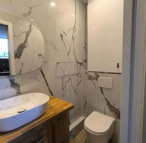 Grand Place Morny Refait A Neuf