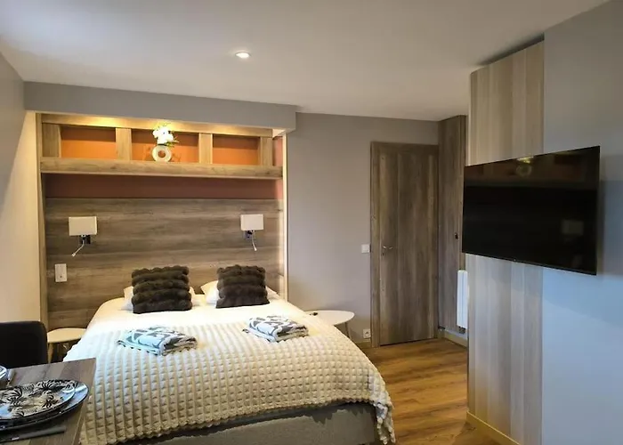 Grand Place Morny Refait A Neuf Deauville